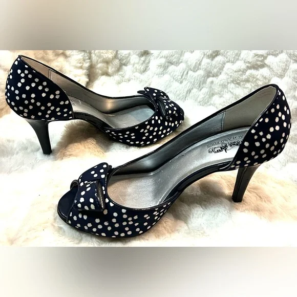 Coach and Four Navy white Polka dot  peep toe bow heels women’s size 7 - Picture 8 of 12